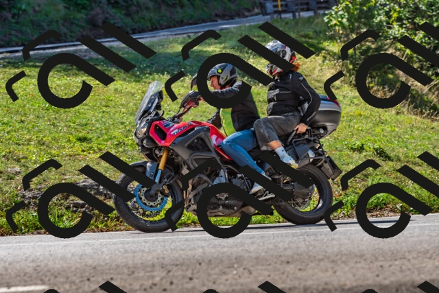 202509211152-DSC_3320_d2_