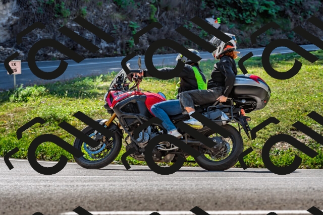 202509211152-DSC_3322_d2_