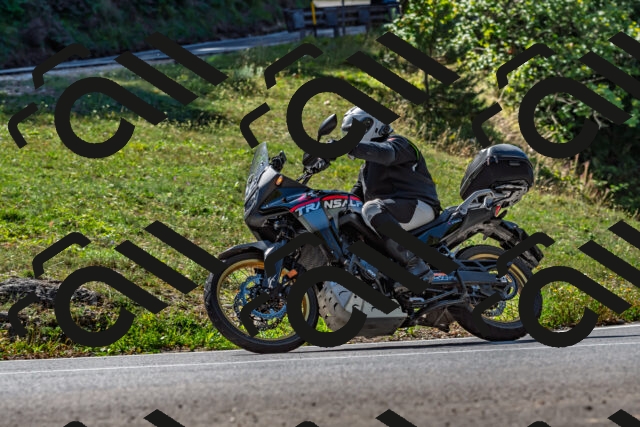 202509211157-DSC_3374_d2_