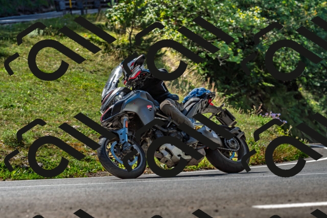 202509211159-DSC_3410_d2_