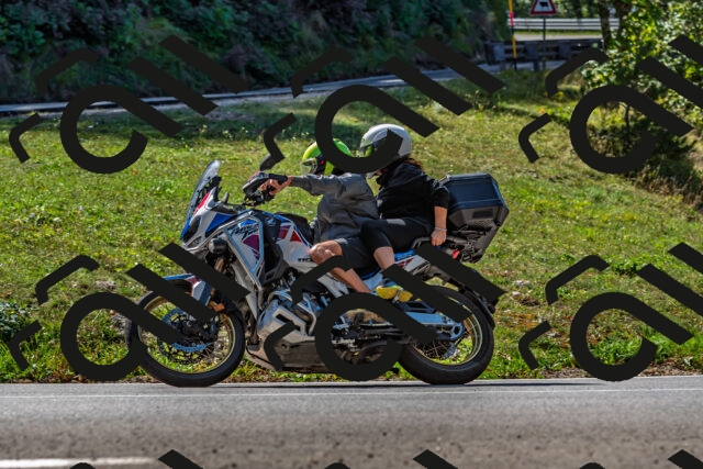 202509211159-DSC_3414_d2_