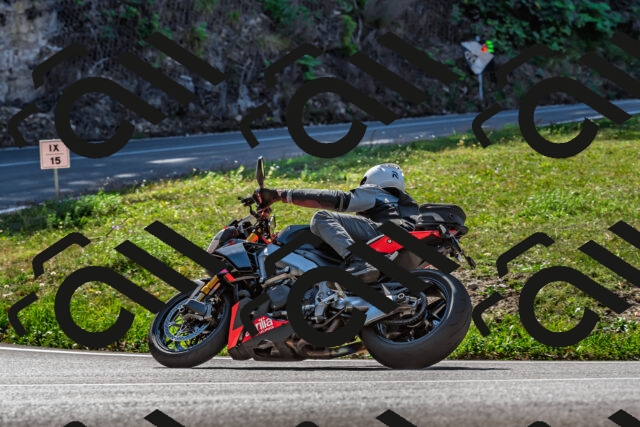 202509211159-DSC_3421_d2_