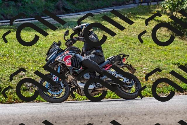 202509211159-DSC_3428_d2_