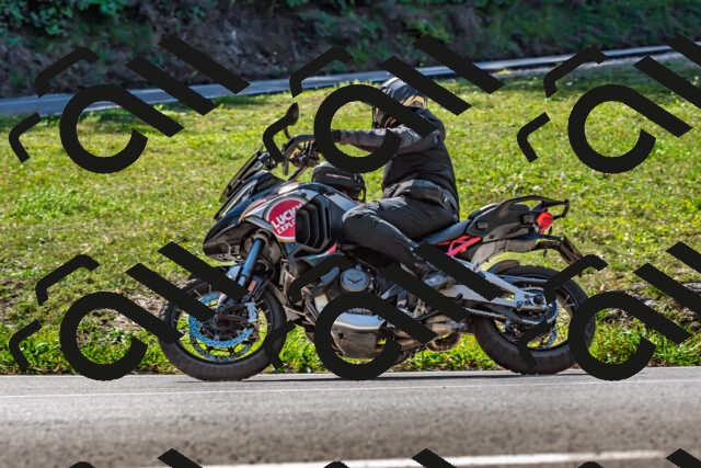 202509211159-DSC_3429_d2_