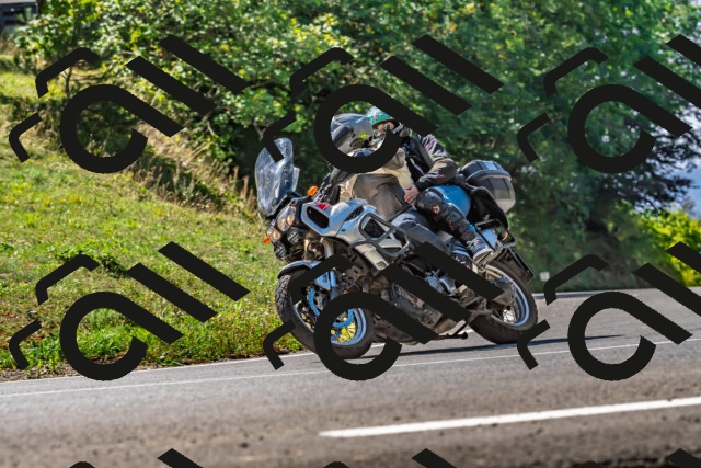 202509211201-DSC_3437_d2_