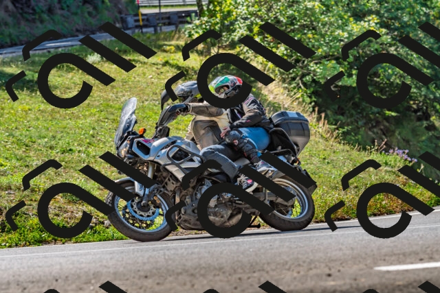 202509211201-DSC_3438_d2_