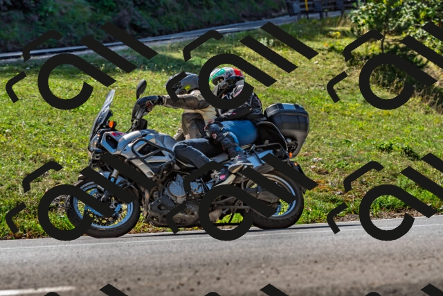 202509211201-DSC_3439_d2_