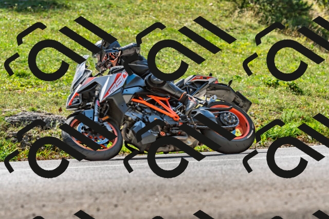 202509211208-DSC_3481_d2_