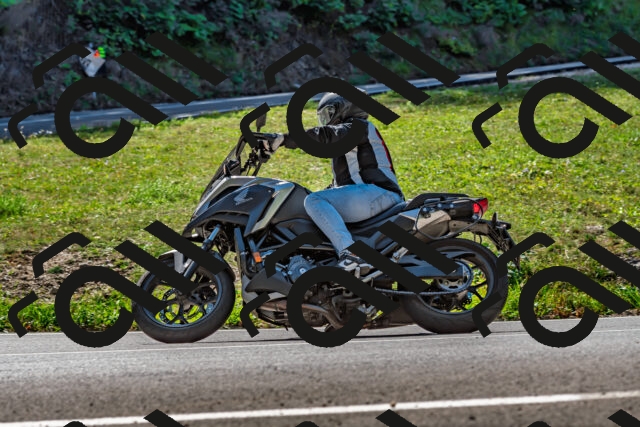 202509211209-DSC_3503_d2_