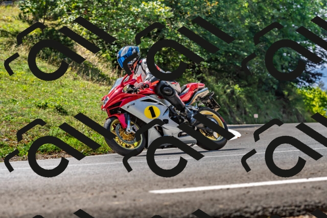 202509211211-DSC_3525_d2_