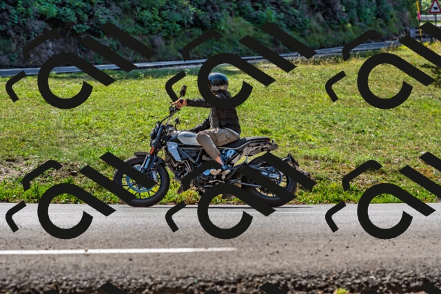 202509211217-DSC_3609_d2_