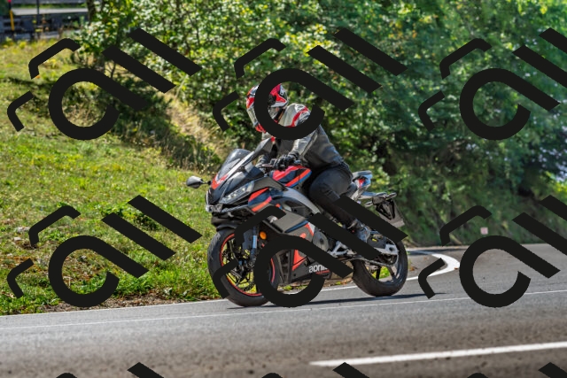 202509211223-DSC_3689_d2_