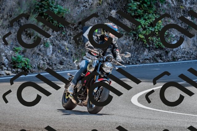 202509211225-DSC_3707_d2_