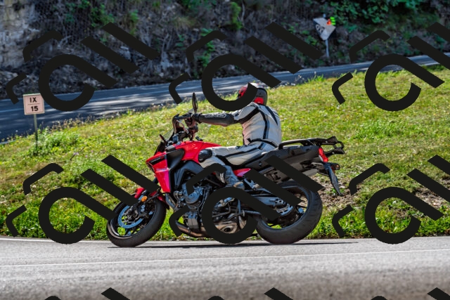 202509211229-DSC_3768_d2_