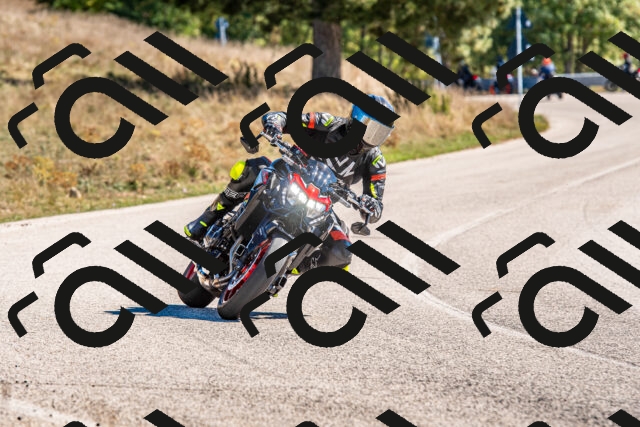 20250921124545-R01_3147_r1