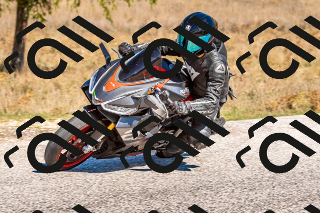 20250921124943-R01_3267_r1