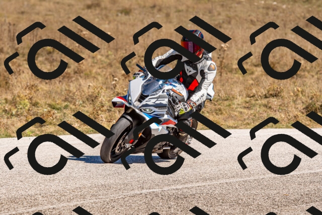 20250921124947-R01_3270_r1