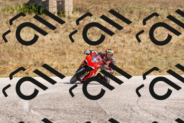 20250921125122-R01_3335_r1