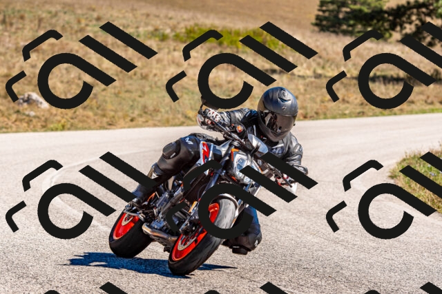 20250921125220-R01_3373_r1