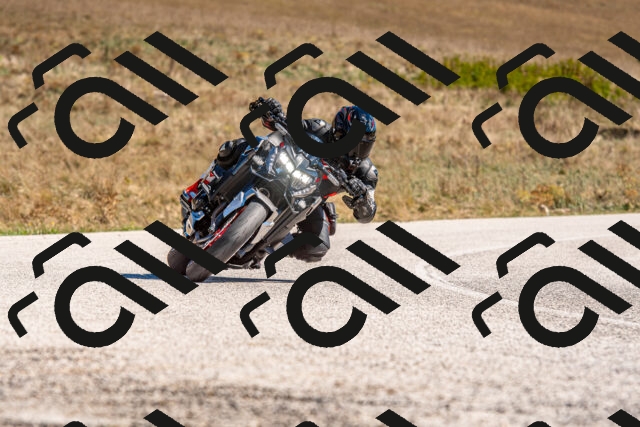 20250921125325-R01_3435_r1