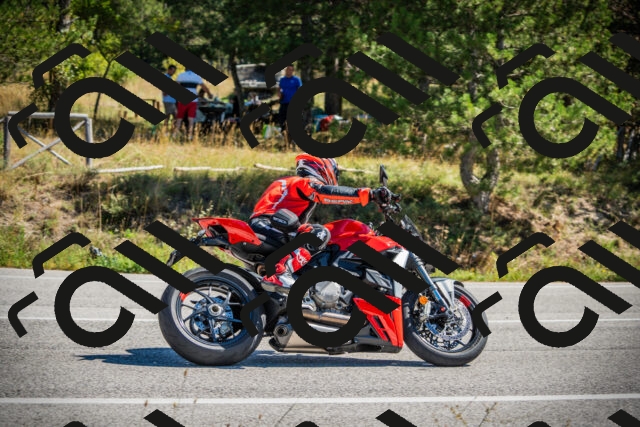 202509211200-DSC09180_c1_