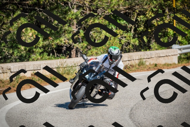 202509211201-DSC09200_c1_