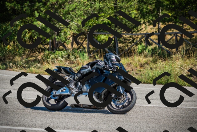 202509211201-DSC09204_c1_