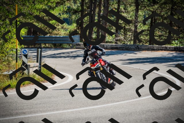 202509211207-DSC09360_c1_