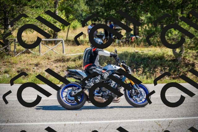 202509211210-DSC09390_c1_