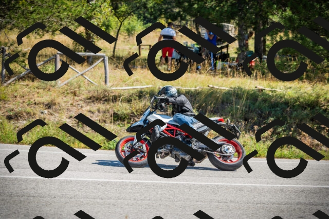 202509211211-DSC09410_c1_