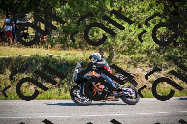 202509211217-DSC09509_c1_