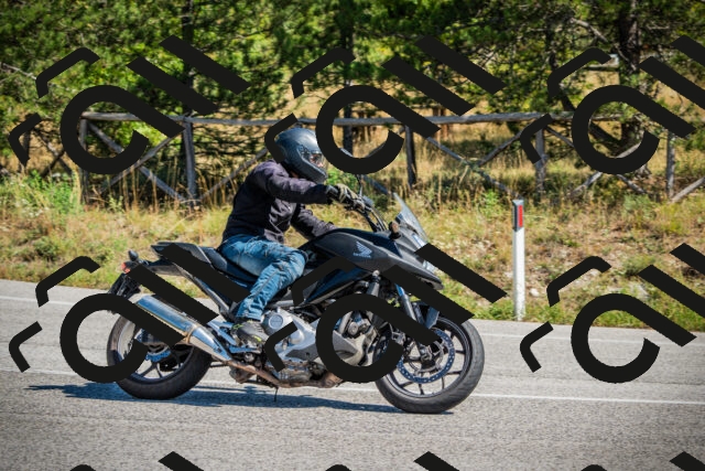 202509211221-DSC09597_c1_