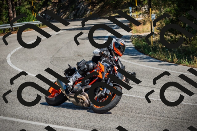 202509211225-DSC09695_c1_