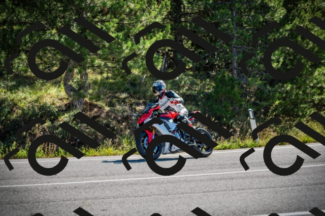 202509271033-DSC00109_c1_