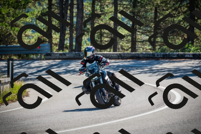 202509271049-DSC00196_c1_