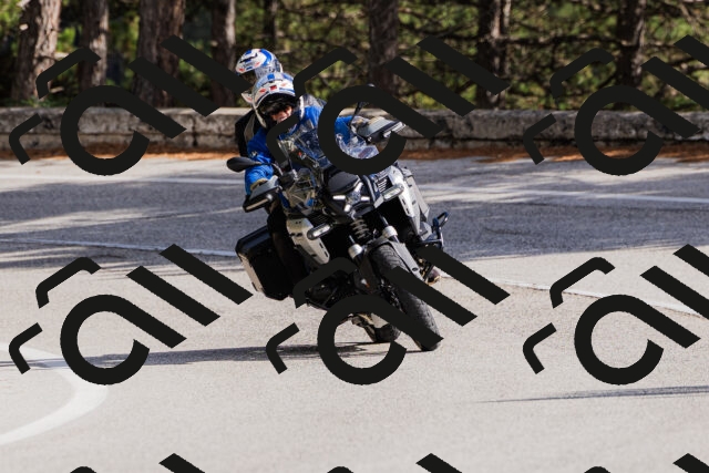 202509271438-_04A0198_c3