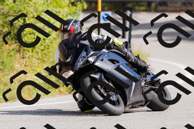 202509271445-_04A0211_c3