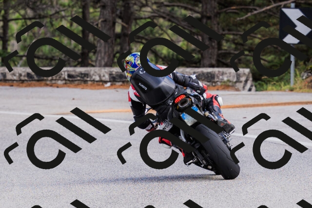 202509271456-_04A0299_c3