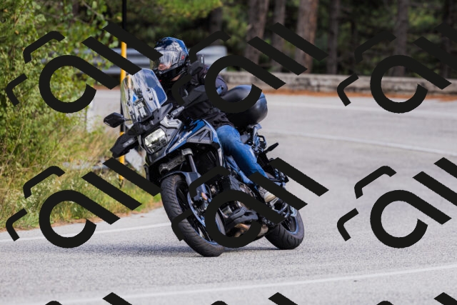 202509271456-_04A0301_c3