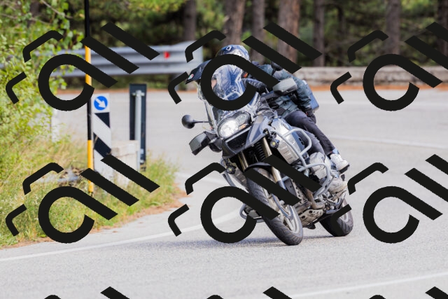 202509271459-_04A0309_c3