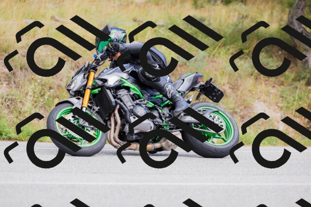 202509271506-_04A0372_c3