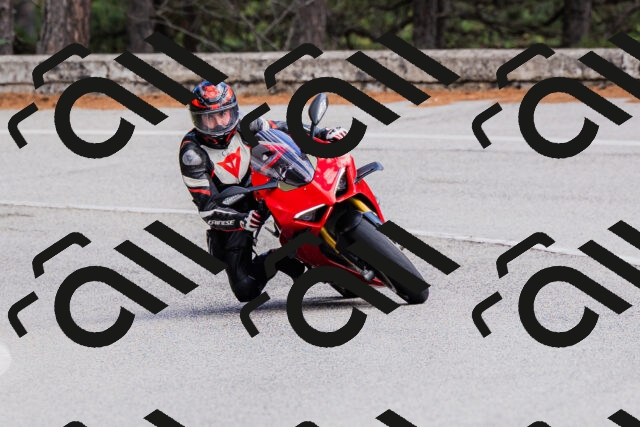 202509271506-_04A0374_c3