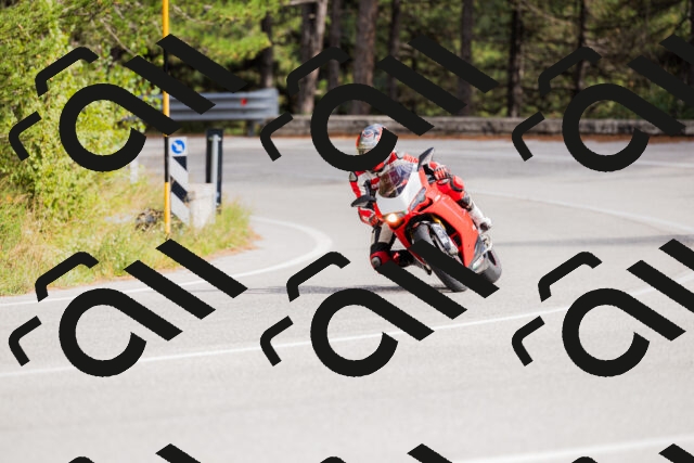 202509271510-_04A0399_c3