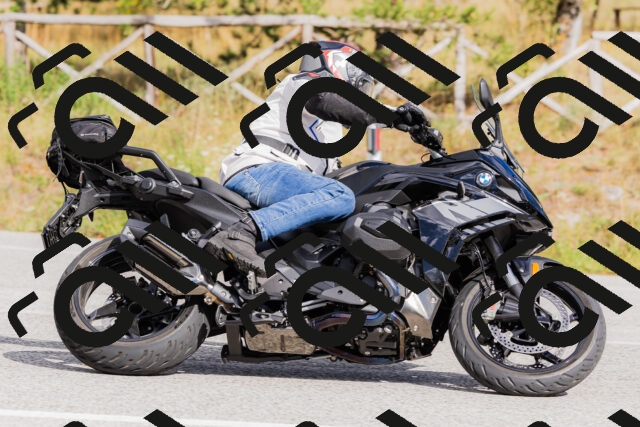 202509271512-_04A0410_c3