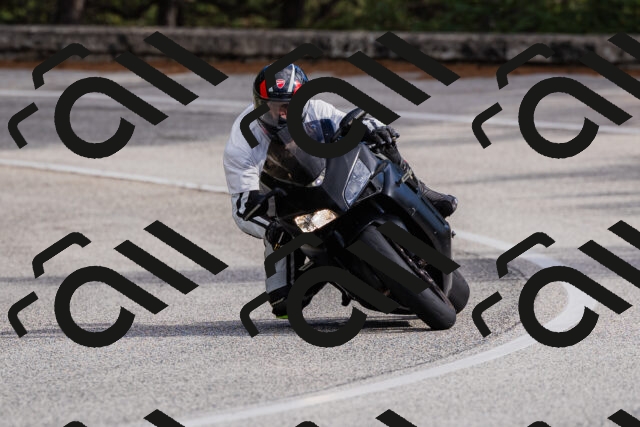 202509271516-_04A0423_c3