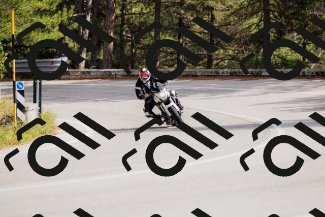 202509271516-_04A0434_c3