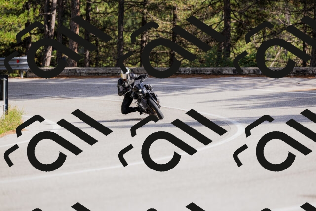 202509271522-_04A0471_c3