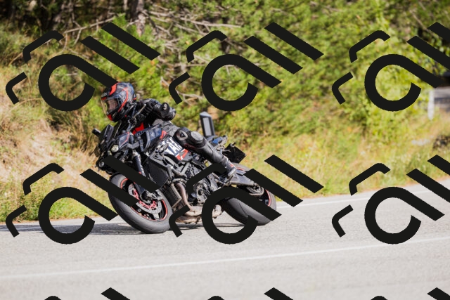 202509271522-_04A0483_c3