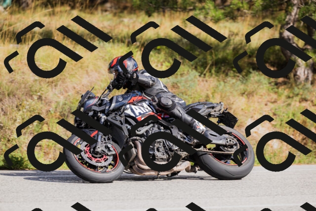 202509271522-_04A0484_c3