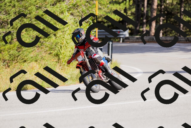 202509271547-_04A0555_c3